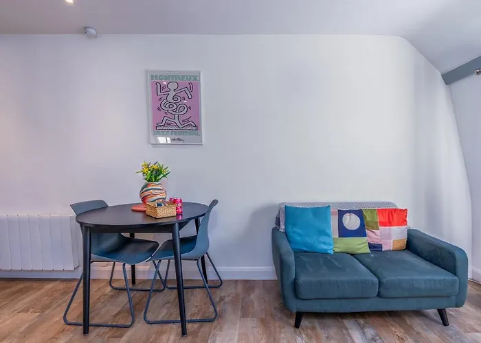 Modern Serviced Appartment: Short Walk To Centre Lägenhet Bristol